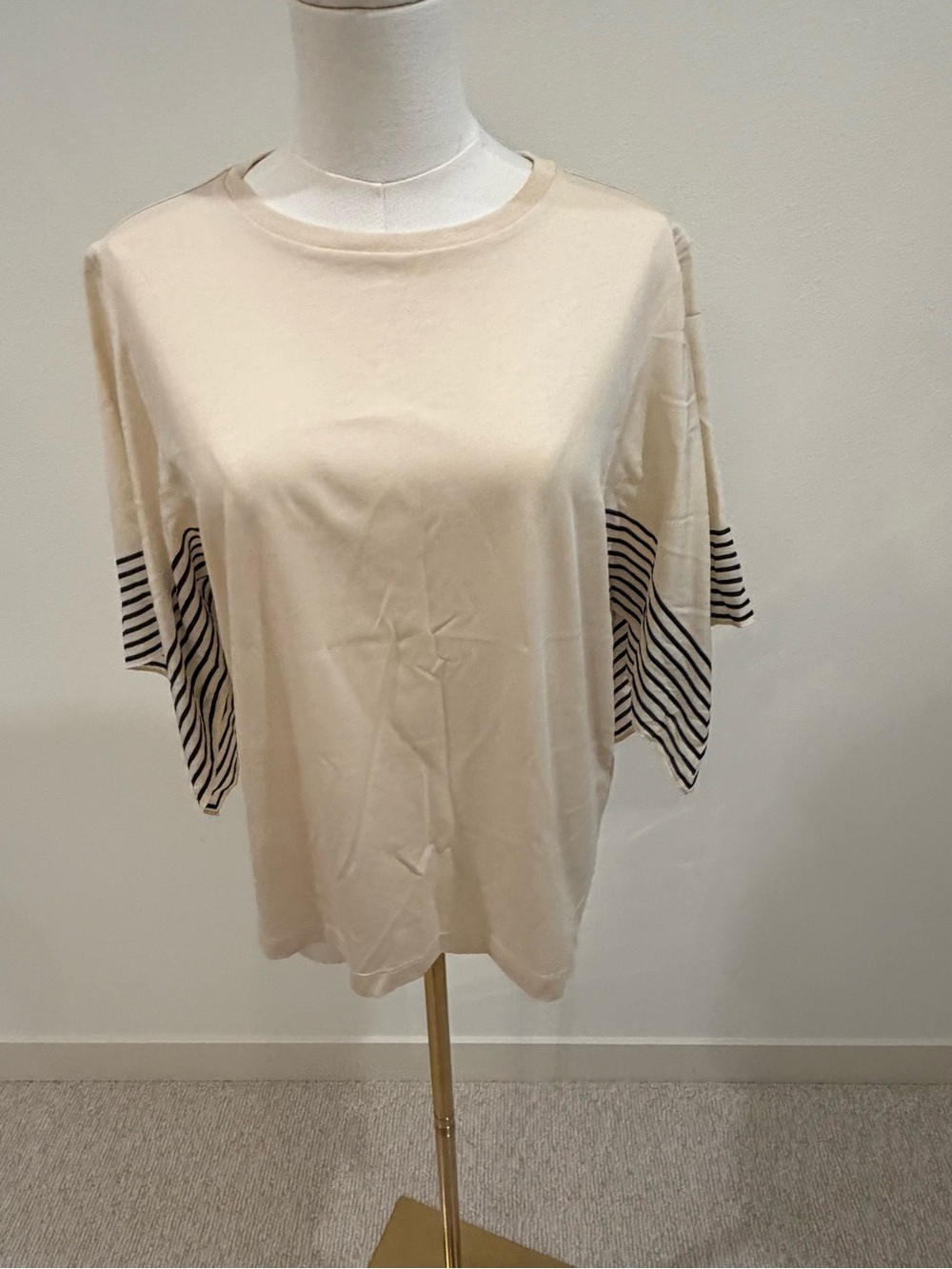 Elliott Lauren Cream Short-Sleeve Top with Black Stripe Sleeve Panels